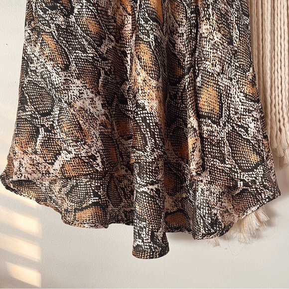 🔻SOLD🔻Zara Snake Print Slip Skirt - Picture 5 of 10